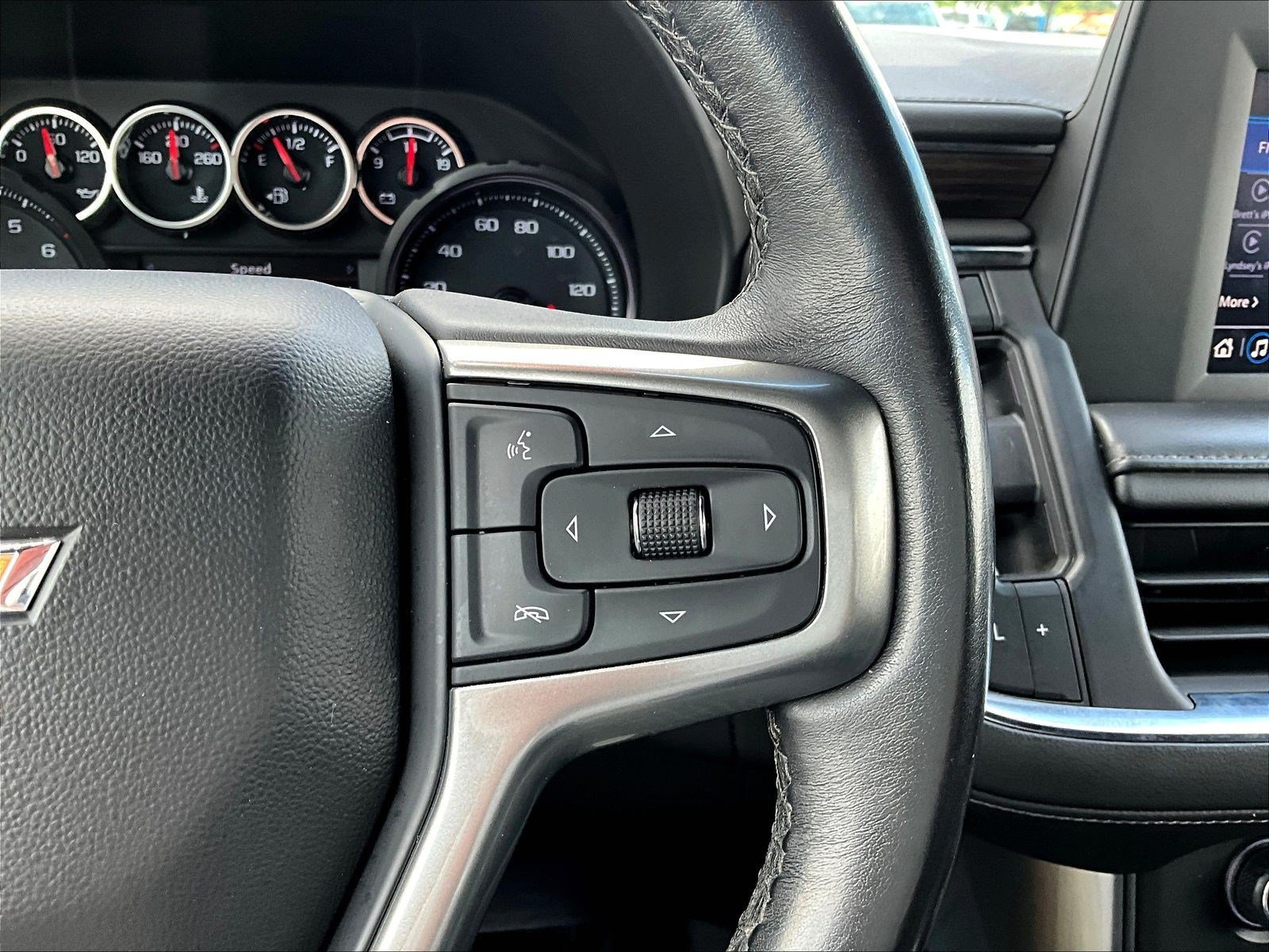 Used 2023 Chevrolet Suburban LS AWD/4WD image 12