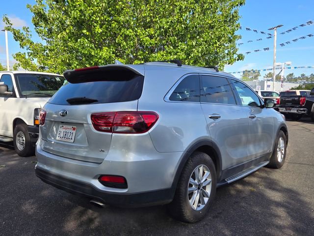 Used 2019 Kia Sorento LX w/ Option Group 020 AWD/4WD image 4