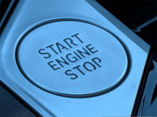 Used 2025 BMW X5 xDrive40i w/ M Sport Package image 38