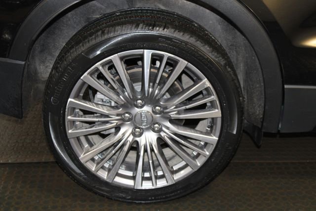 Certified 2024 Cadillac XT4 Premium Luxury image 36