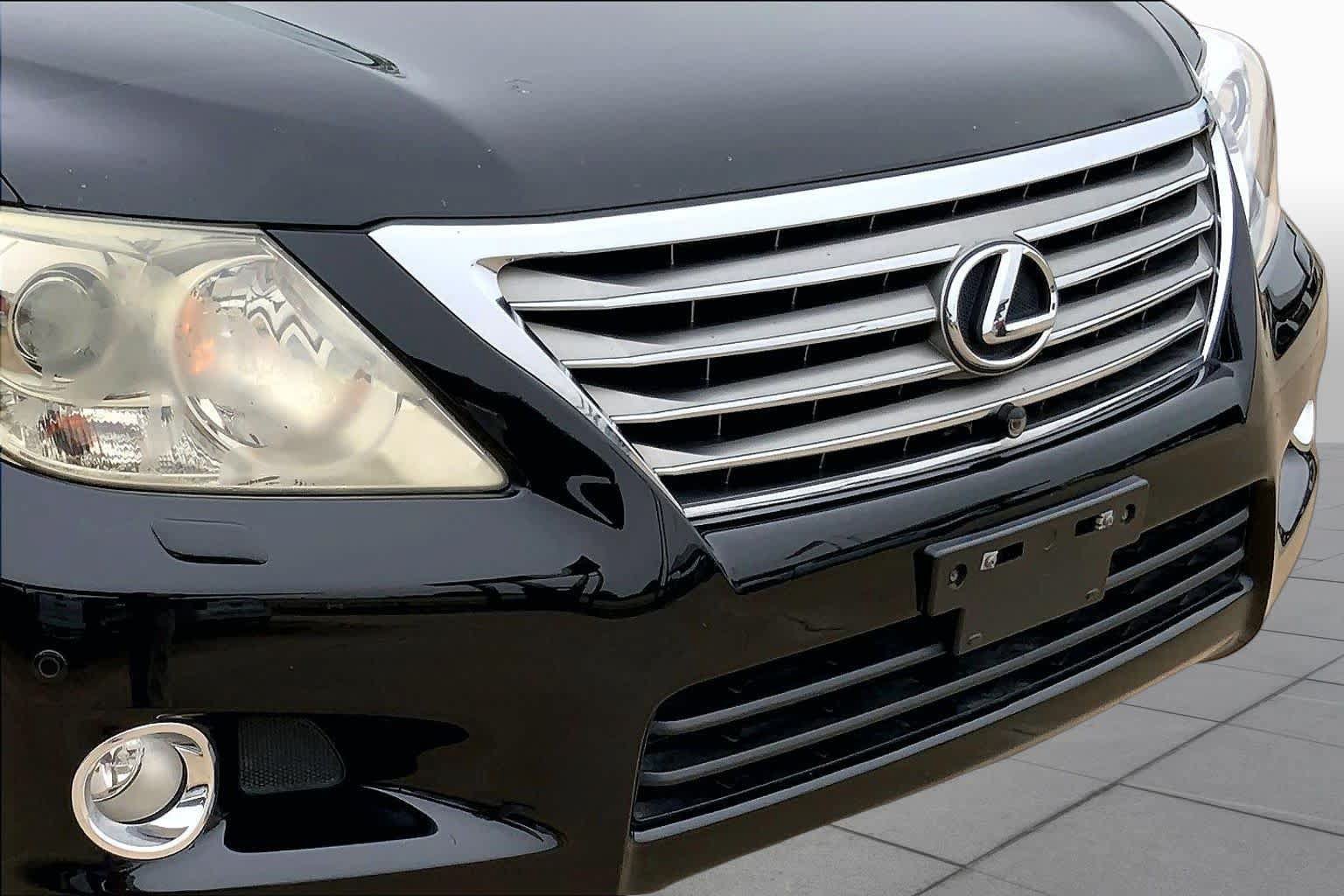 Used 2010 Lexus LX 570 4WD image 28