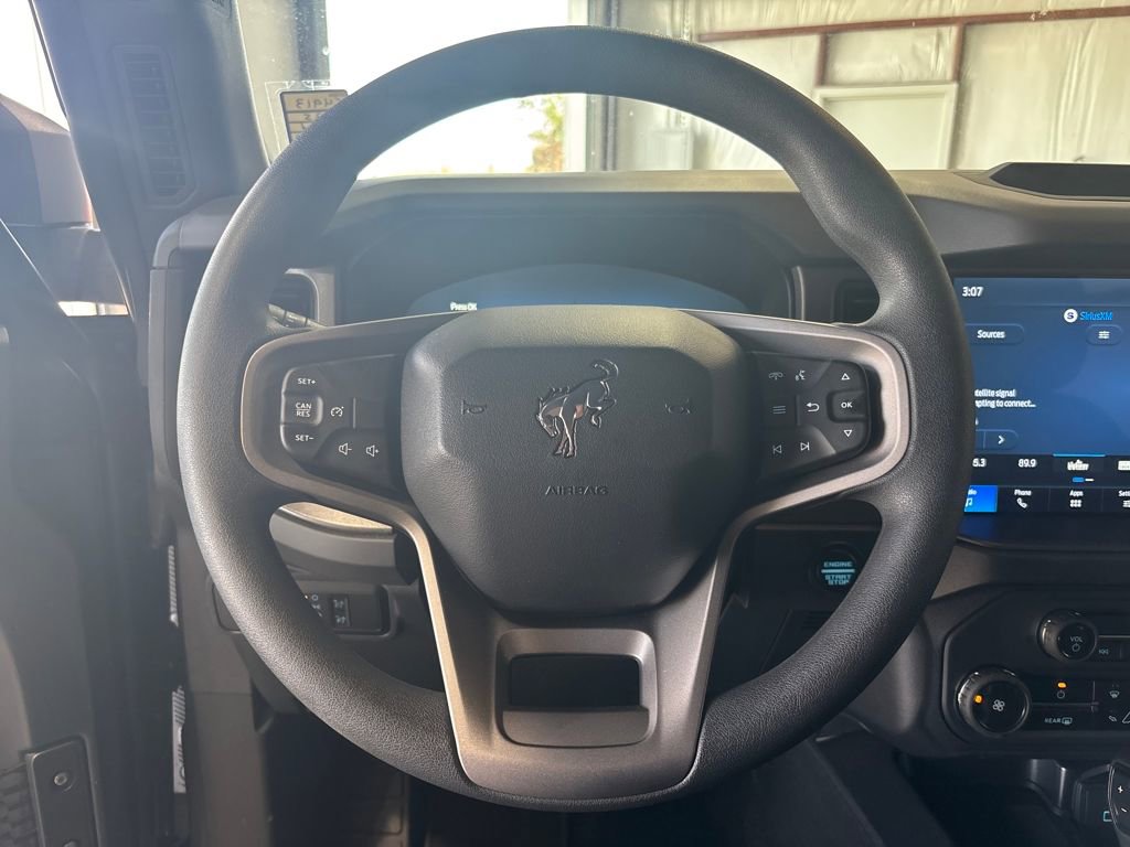 New 2025 Ford Bronco Base image 9