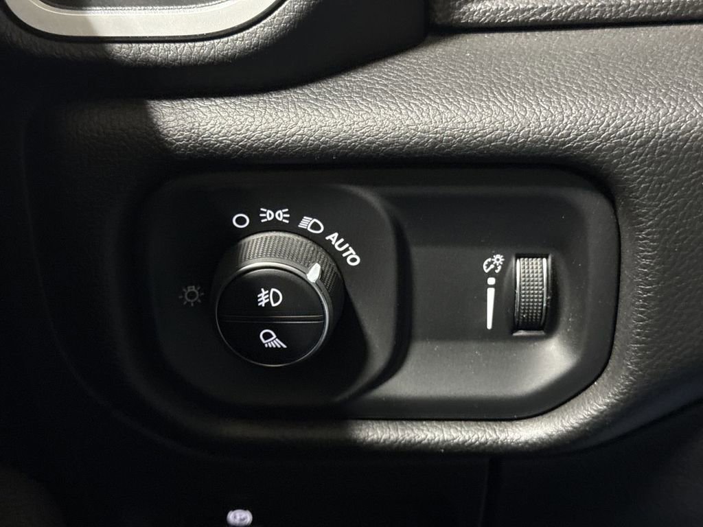 Used 2023 RAM 1500 Big Horn image 18