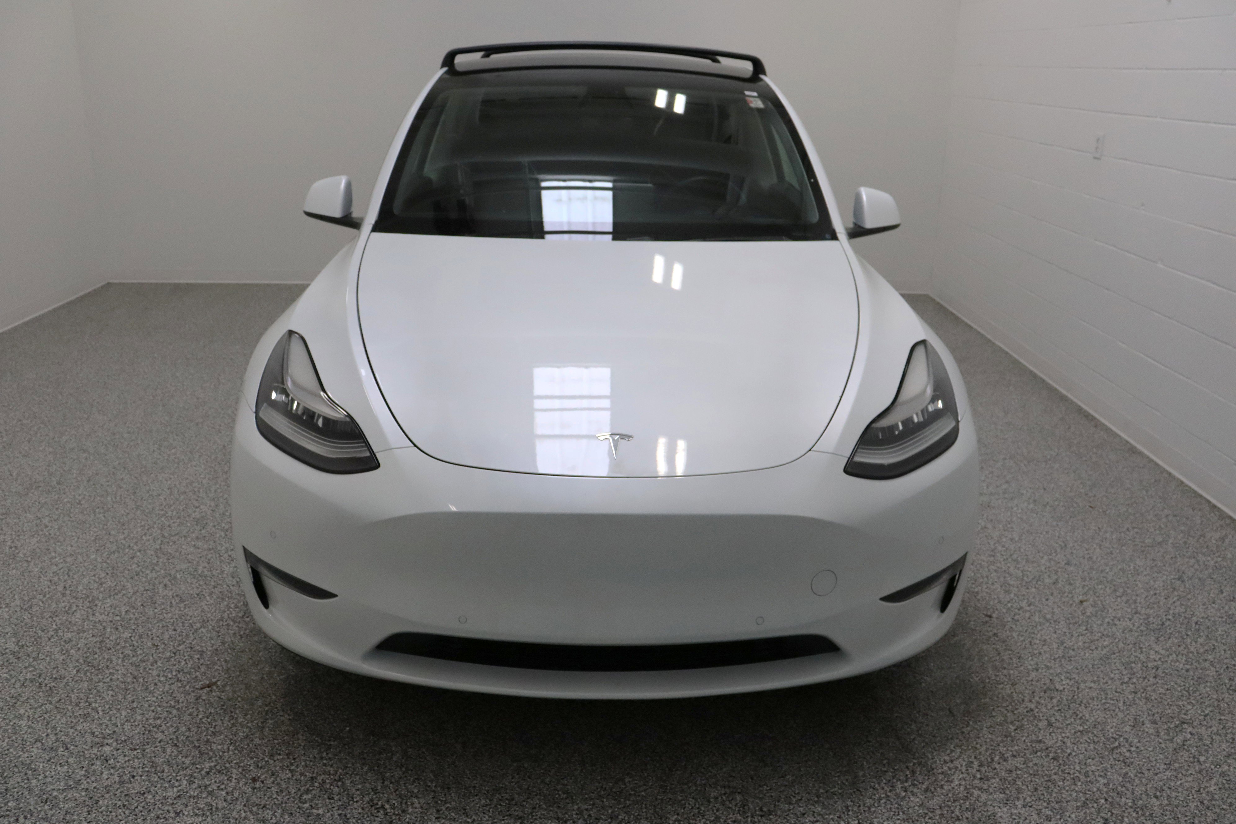 Used 2021 Tesla Model Y Performance image 3