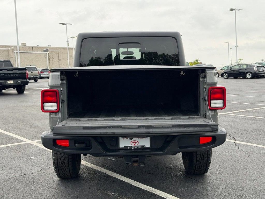 Used 2021 Jeep Gladiator Sport AWD/4WD image 5
