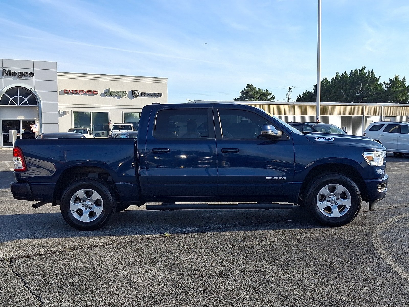 Used 2024 RAM 1500 Big Horn AWD/4WD image 7