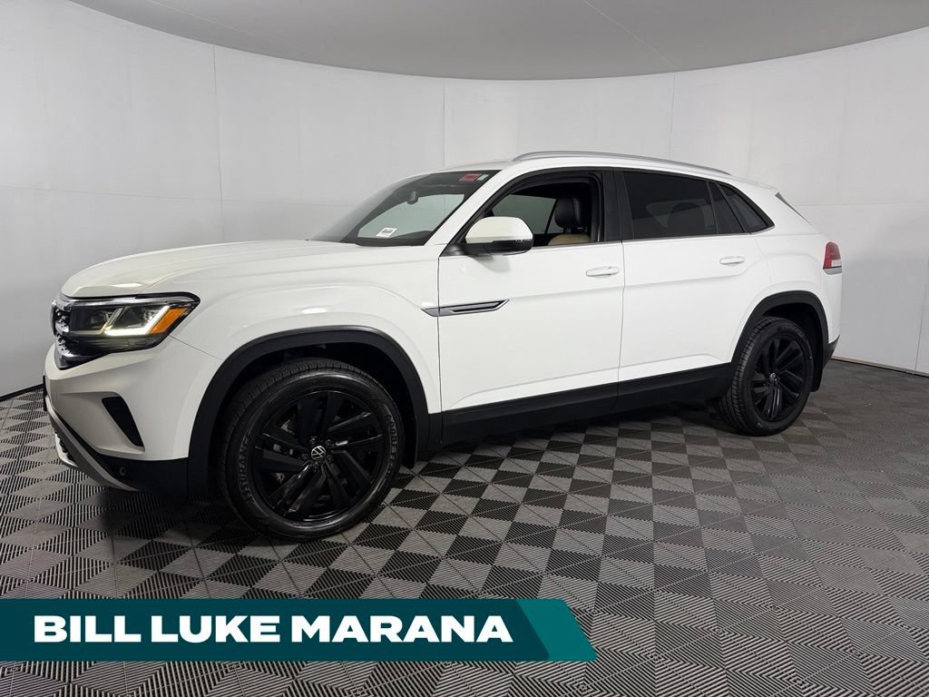 Used 2022 Volkswagen Atlas Cross Sport SE w/ Black Wheel Package