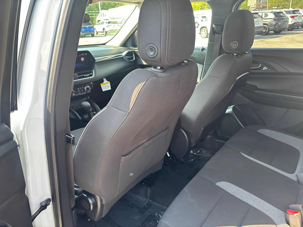 Used 2025 Chevrolet TrailBlazer LT AWD/4WD image 20