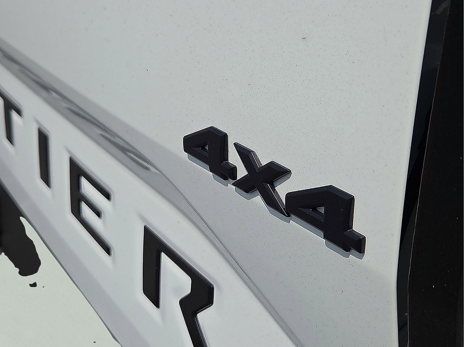 New 2026 Nissan Frontier SV w/ Tow Package AWD/4WD image 8