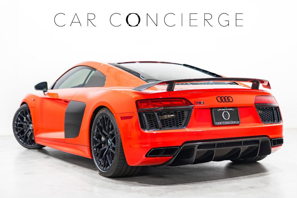 Used 2017 Audi R8 V10 plus image 7