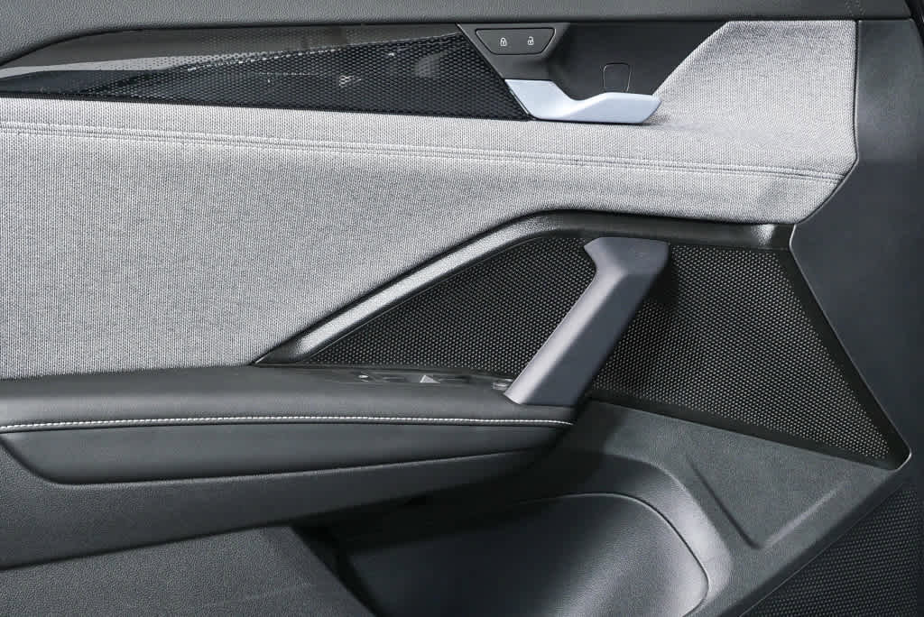 New 2026 Volkswagen Tiguan S FWD image 6