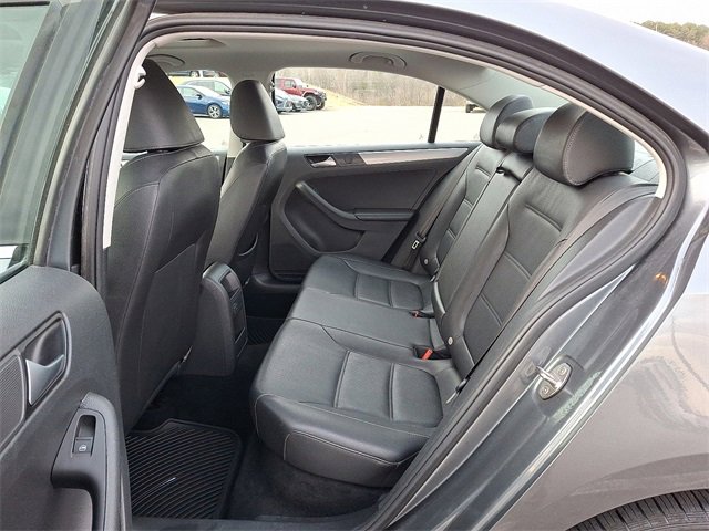 Used 2018 Volkswagen Jetta SE image 8