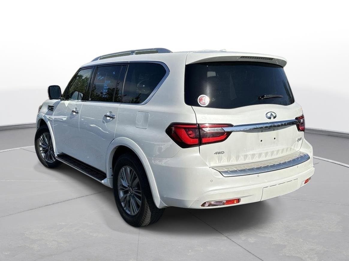 Used 2021 INFINITI QX80 Luxe w/ All-Season Package image 8