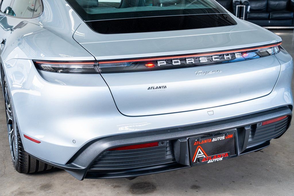 Used 2024 Porsche Taycan image 21