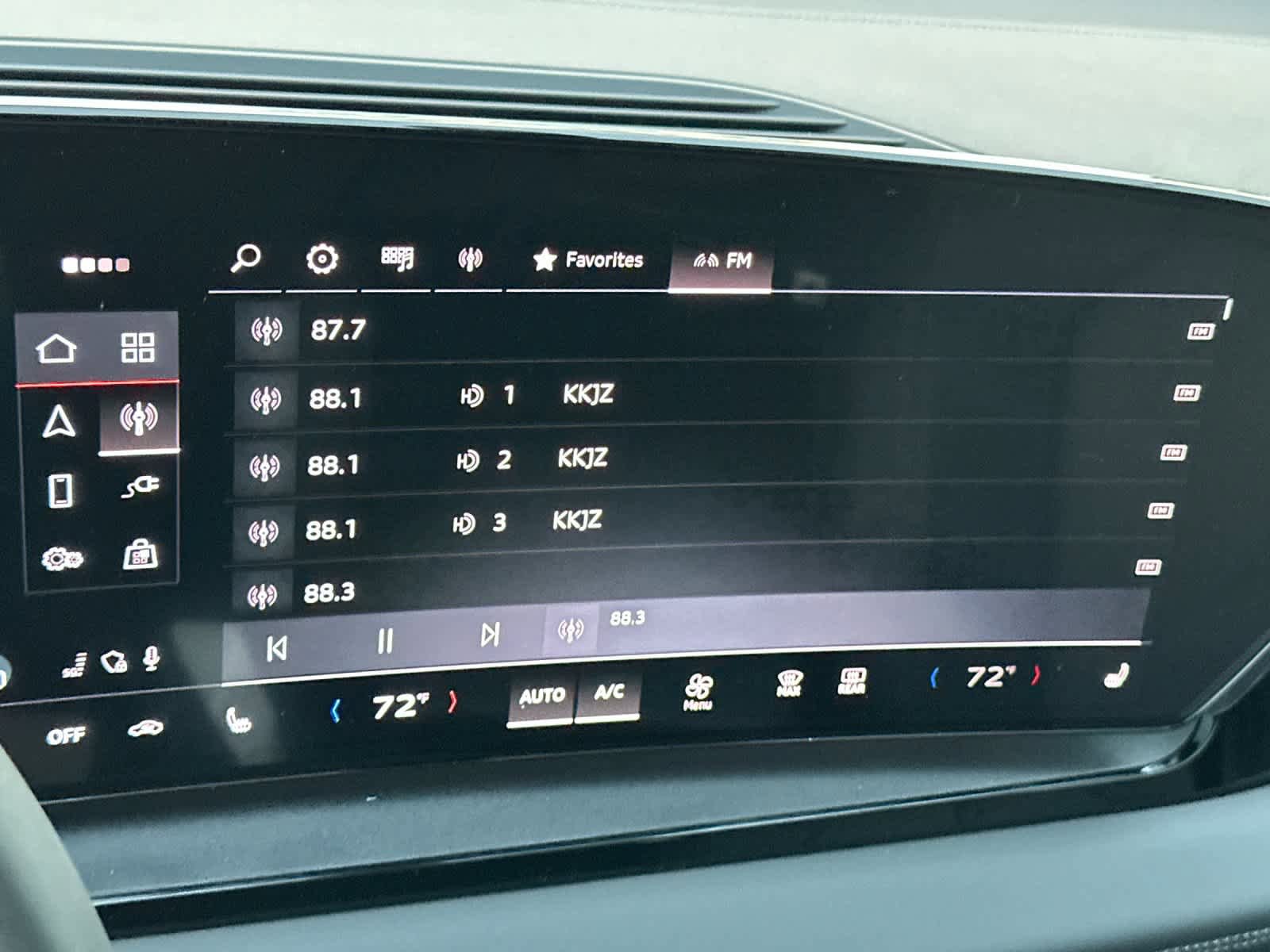 New 2025 Audi Q6 e-tron Premium AWD/4WD image 18