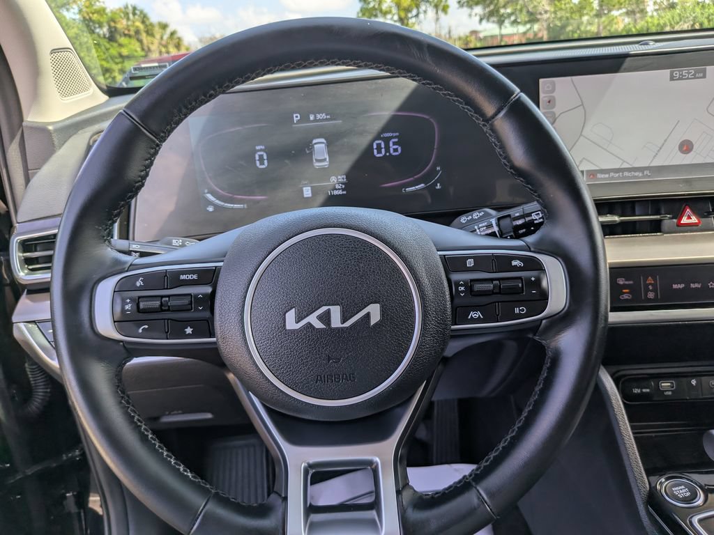 Certified 2024 Kia Sportage EX FWD image 29