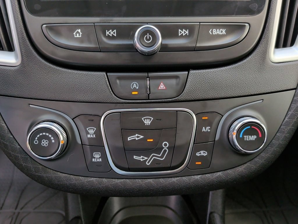 Used 2022 Chevrolet Malibu LS FWD image 25