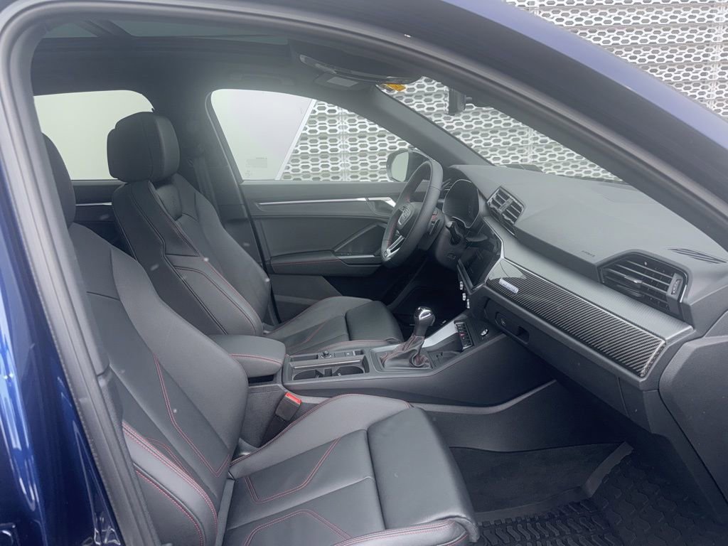 Used 2025 Audi Q3 2.0T Premium Plus w/ Premium Plus Package image 5