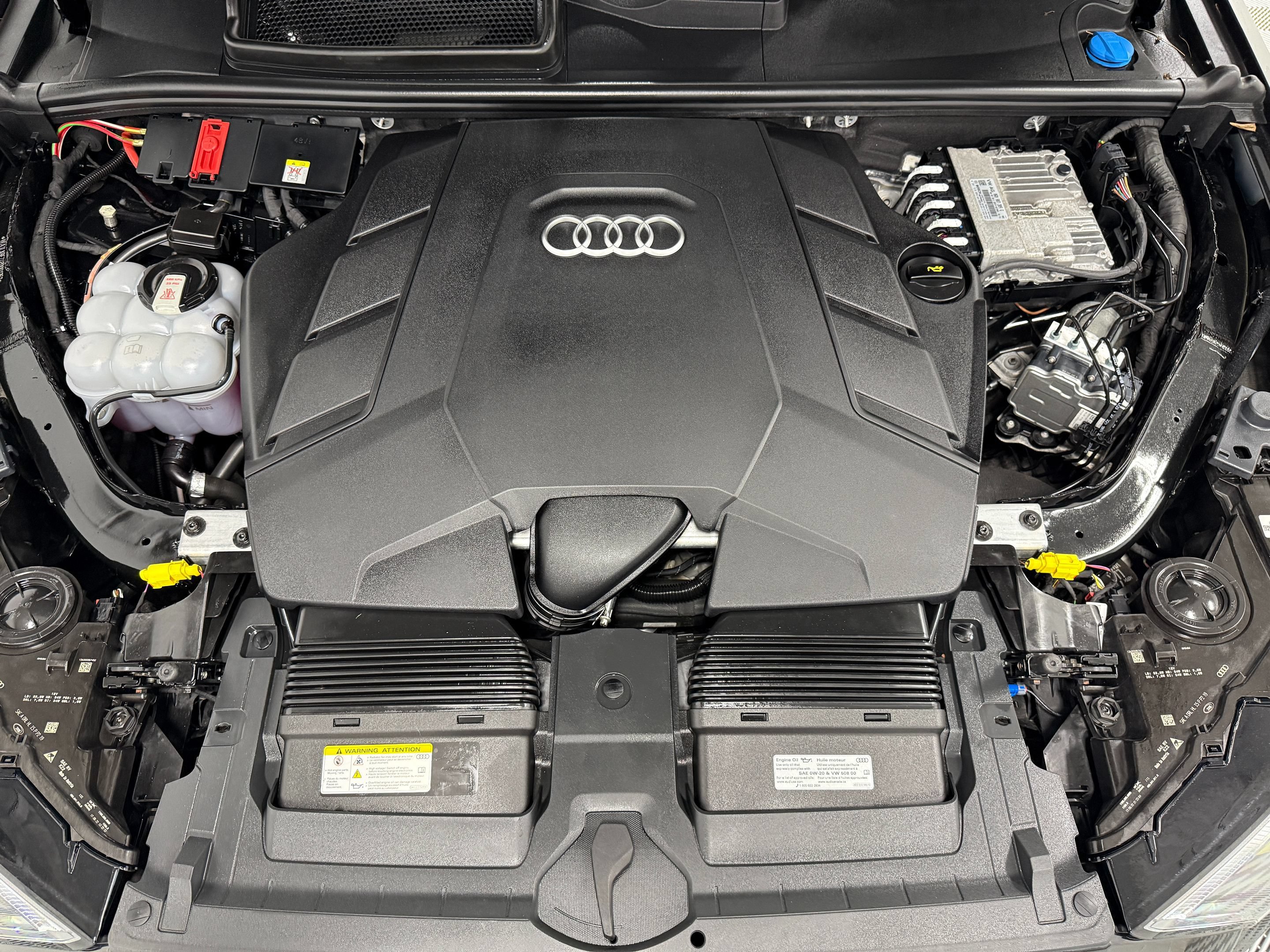 Used 2023 Audi Q7 3.0T Premium Plus w/ Premium Plus Package AWD/4WD image 38