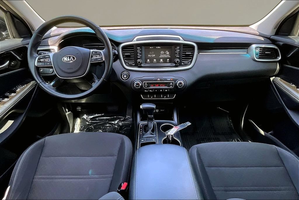 Used 2020 Kia Sorento S FWD image 6