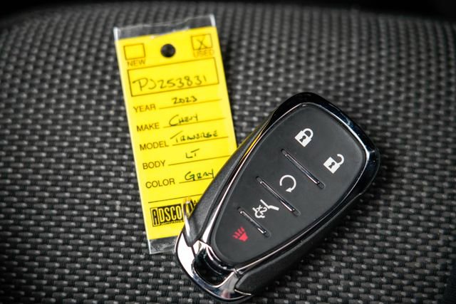 Used 2023 Chevrolet Traverse LT image 35