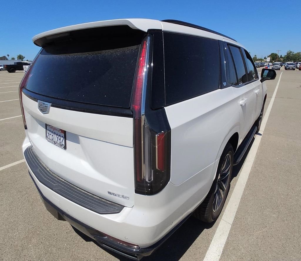 Used 2024 Cadillac Escalade Sport Platinum w/ Heavy-Duty Trailer Package AWD/4WD image 9