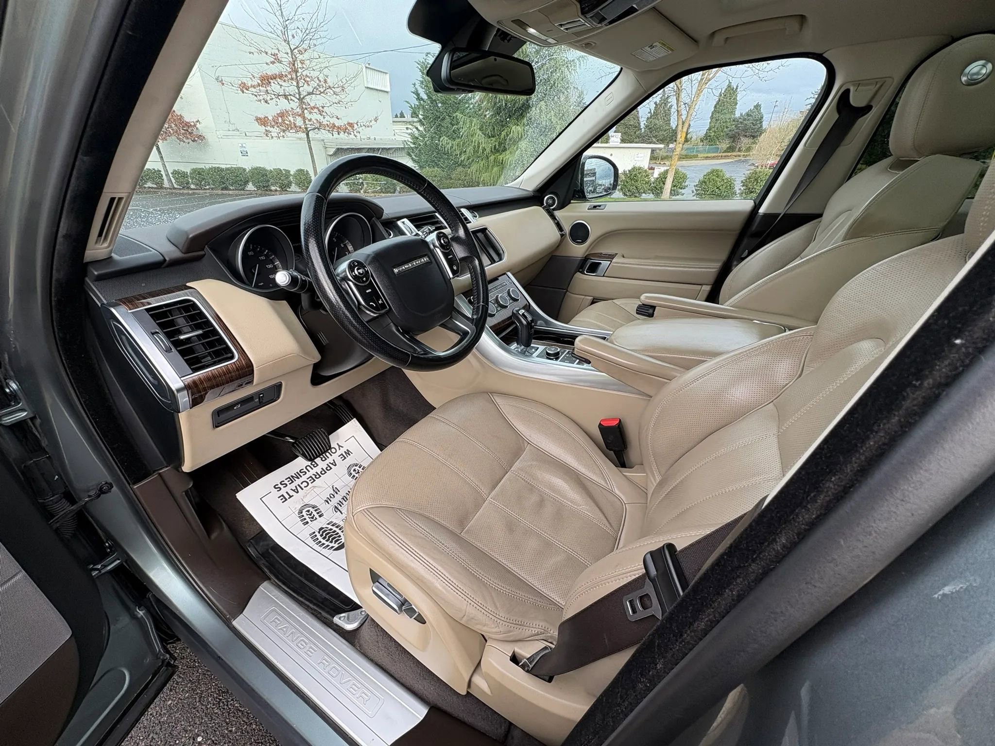 Used 2014 Land Rover Range Rover Sport Supercharged image 11