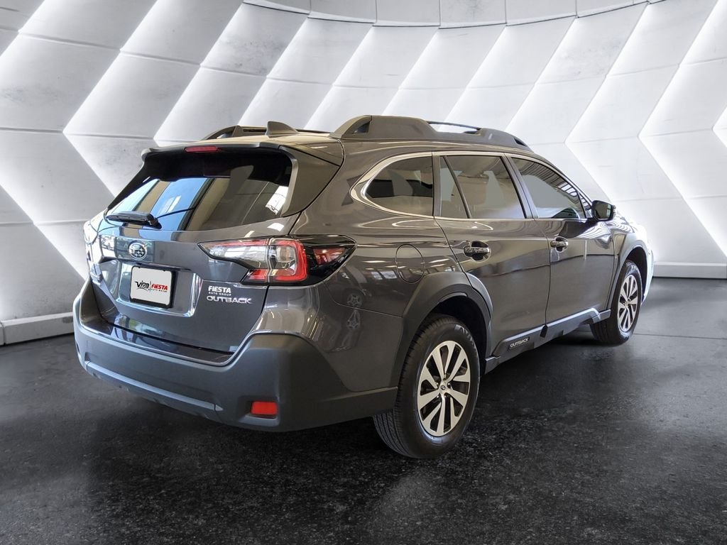 Used 2025 Subaru Outback Premium AWD/4WD image 4