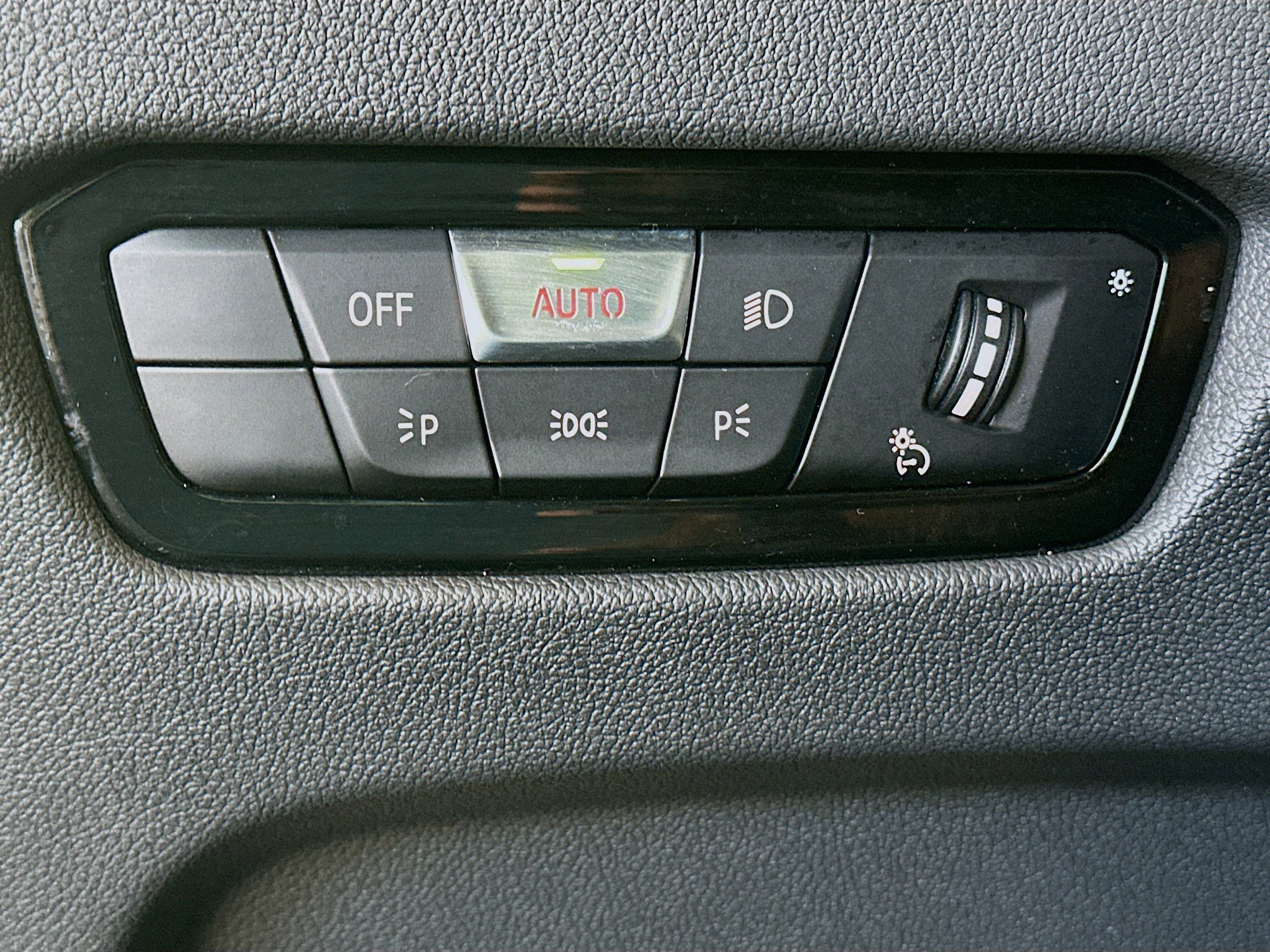 Used 2025 BMW 430i Coupe image 17