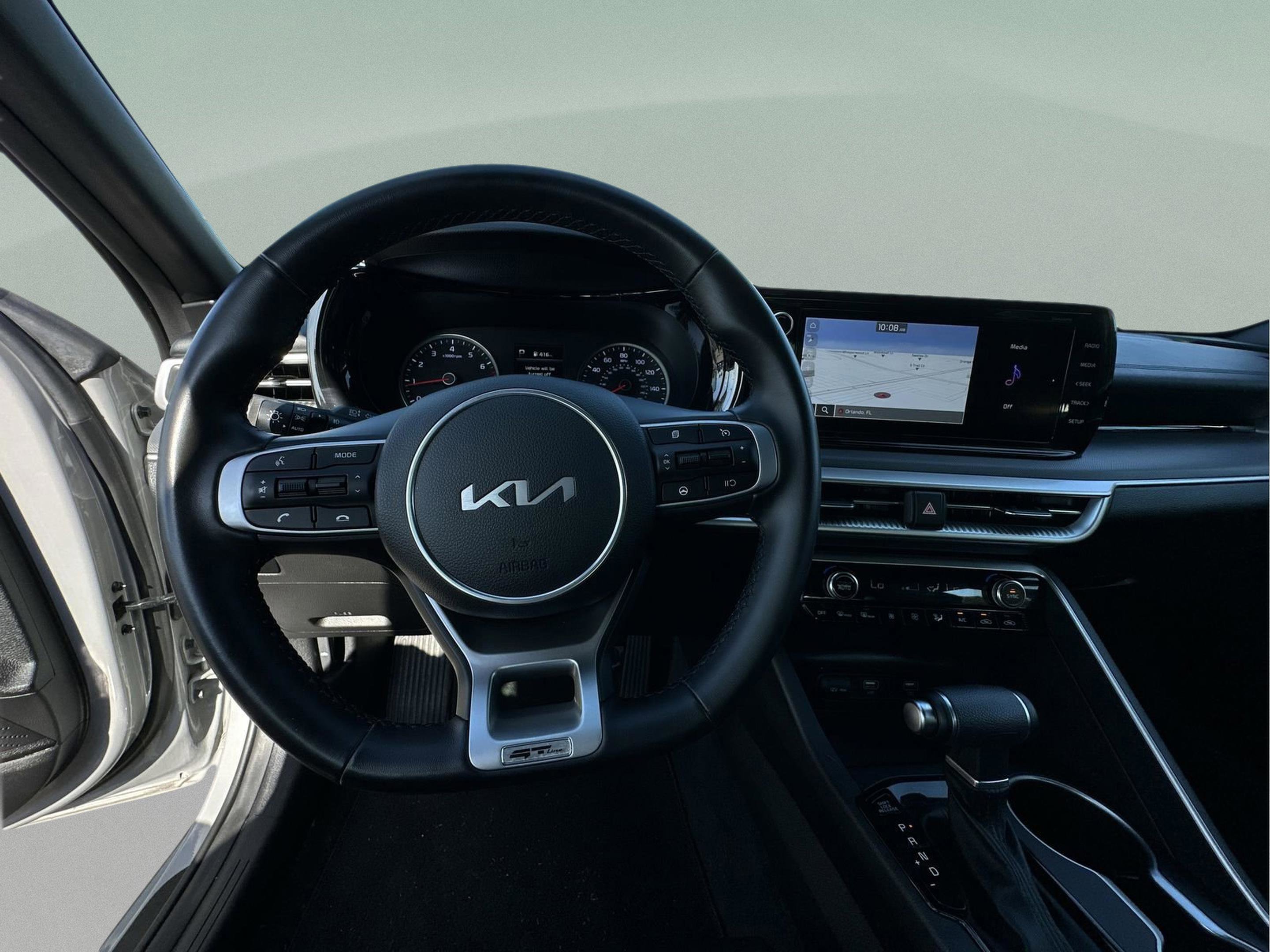 Used 2023 Kia K5 GT-Line image 10