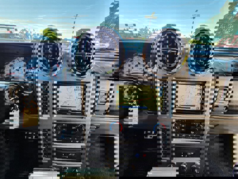 Used 2003 HUMMER H2 w/ Preferred Equipment Group image 20