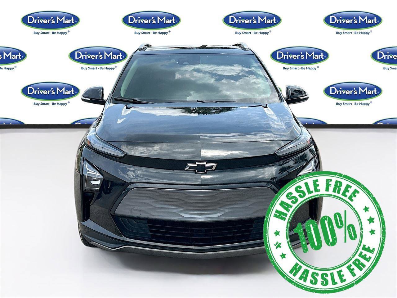 Used 2022 Chevrolet Bolt EUV LT w/ Comfort Package FWD image 2