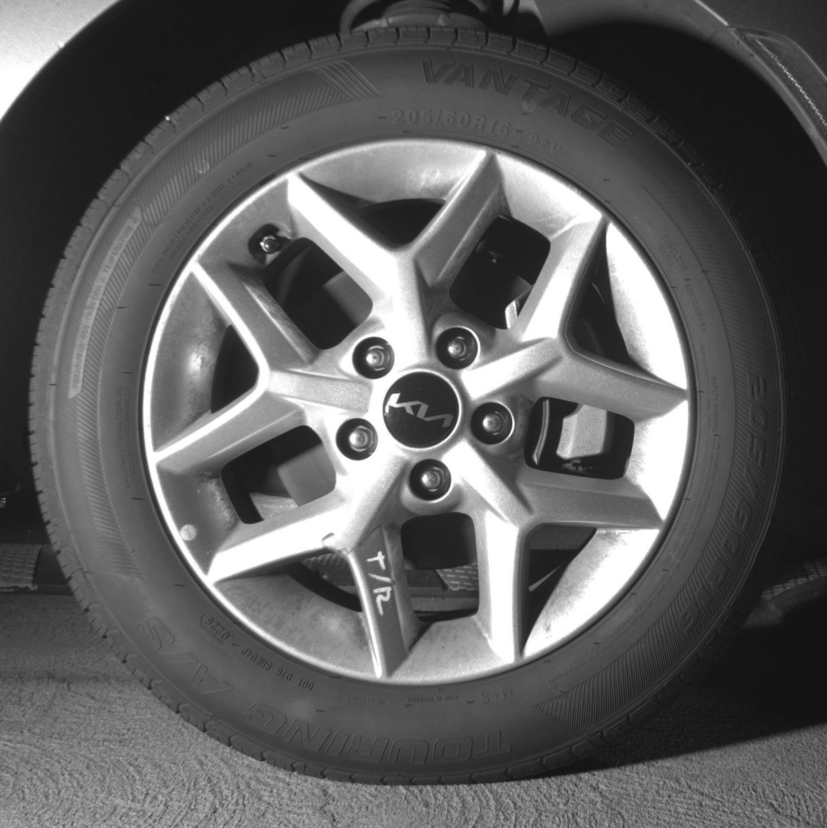 Used 2025 Kia Soul LX w/ LX Technology Package FWD image 20