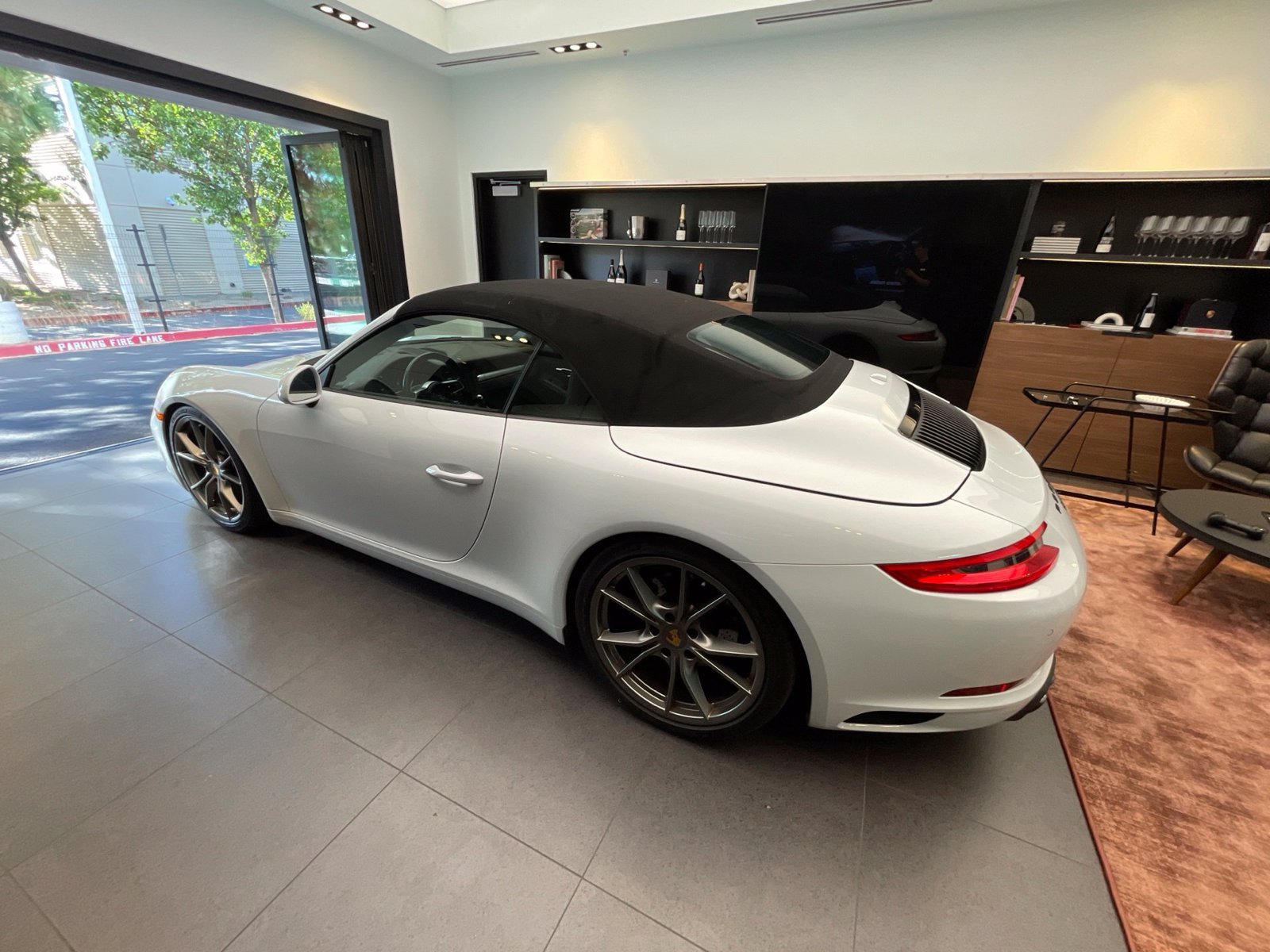 Used 2018 Porsche 911 Carrera RWD image 7