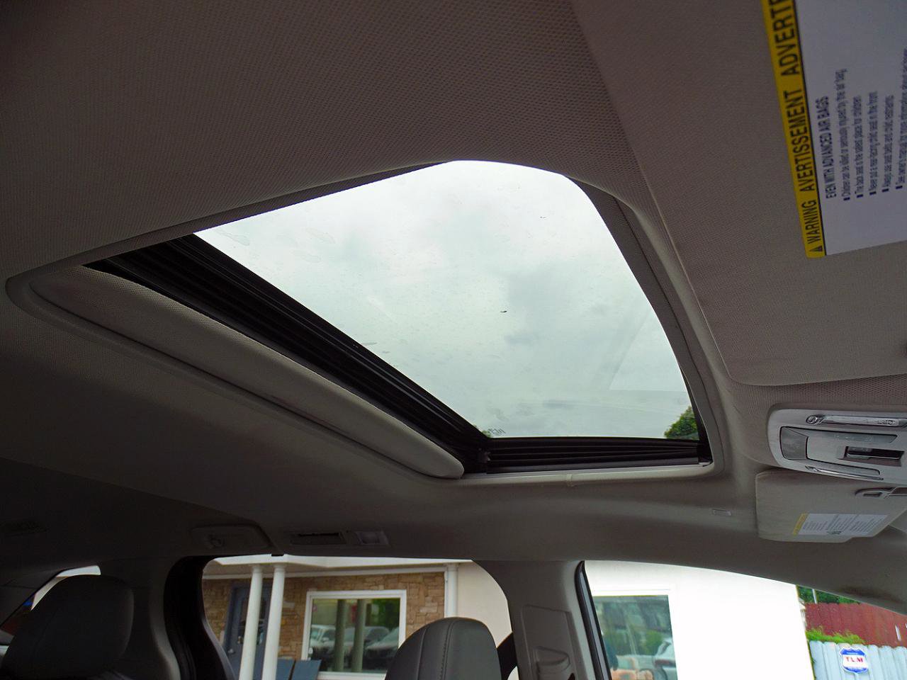 Used 2024 Toyota Sienna XLE FWD image 30