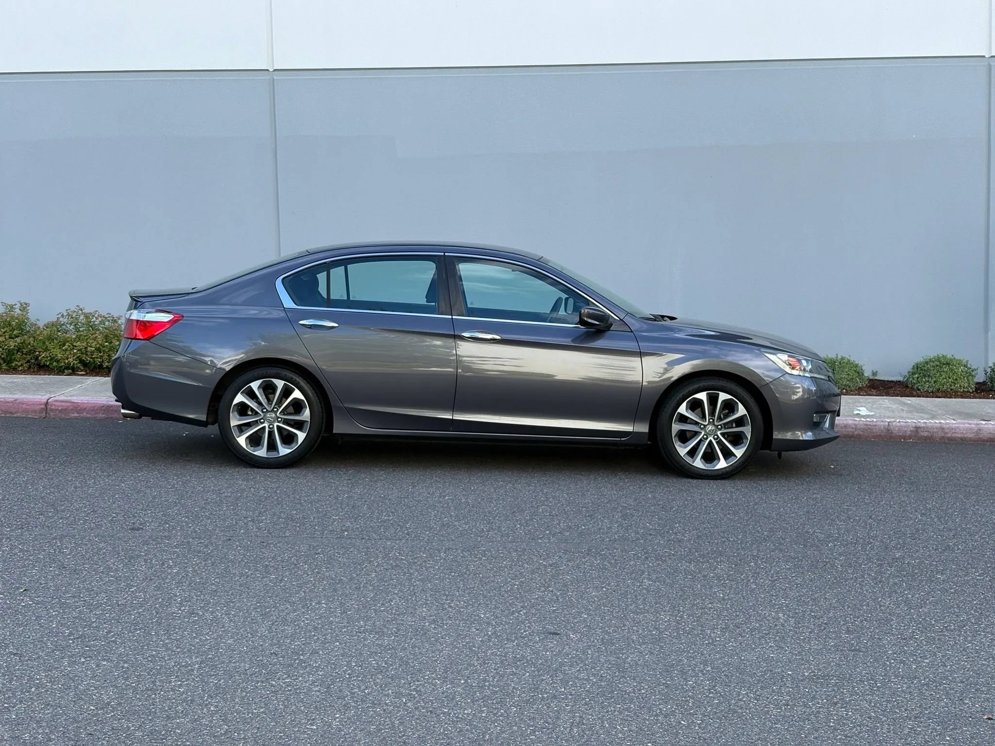 Used 2013 Honda Accord Sport image 7