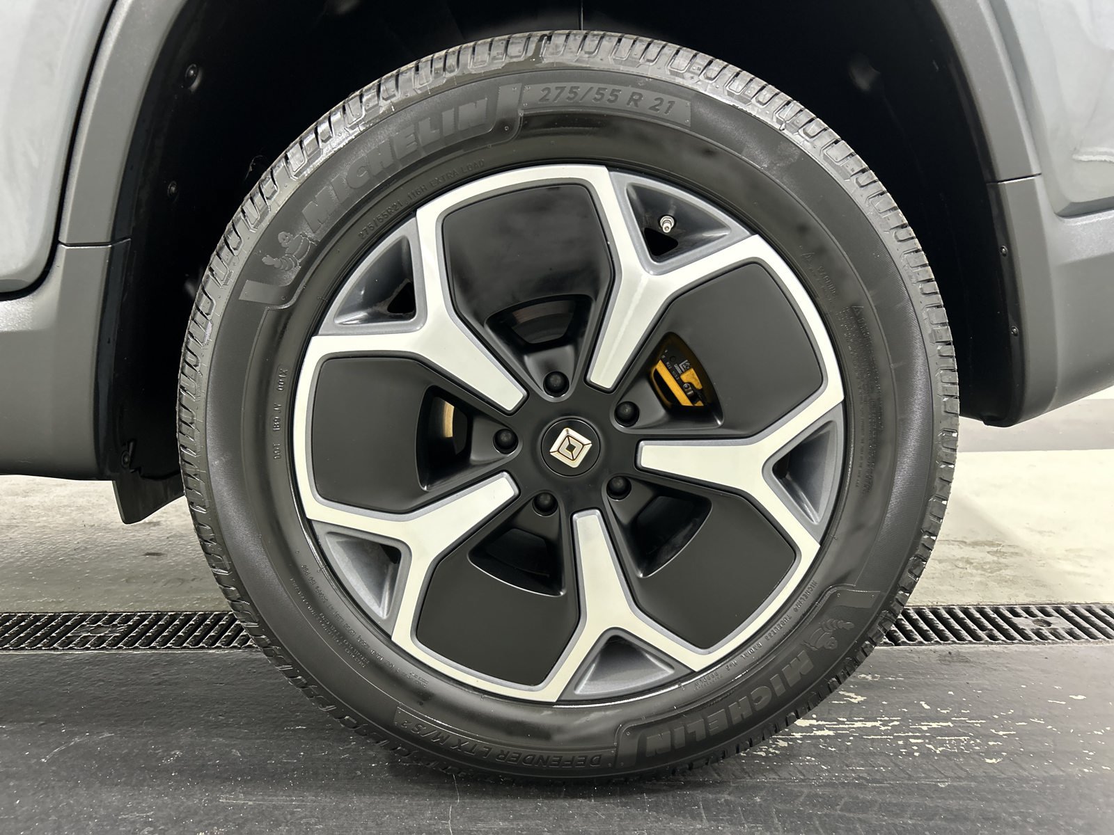 Used 2023 Rivian R1T Adventure Quad AWD/4WD image 10