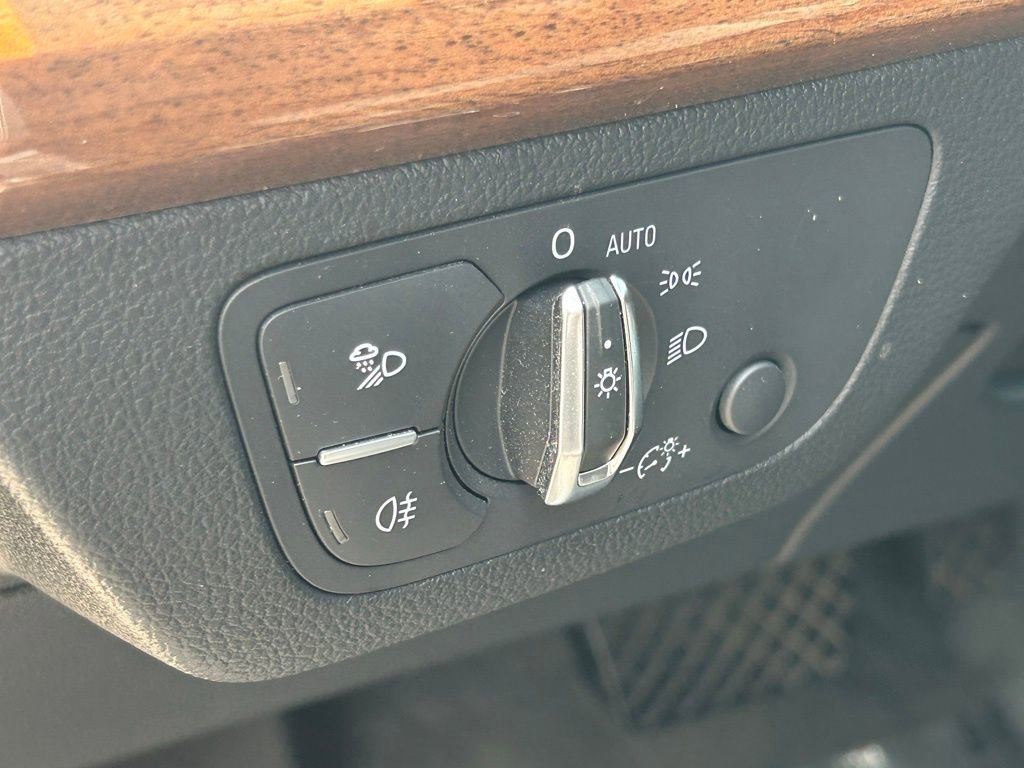 Certified 2024 Audi Q5 e Premium Plus w/ Premium Plus Package image 56