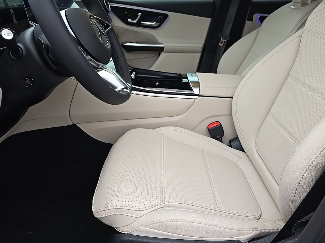 New 2026 Mercedes-Benz GLC 300 4MATIC image 14