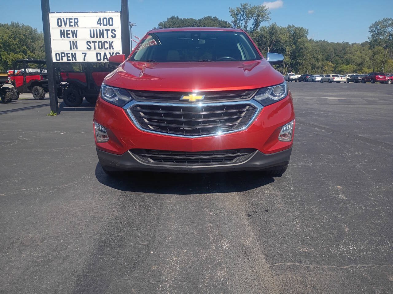 Used 2020 Chevrolet Equinox LT FWD image 2