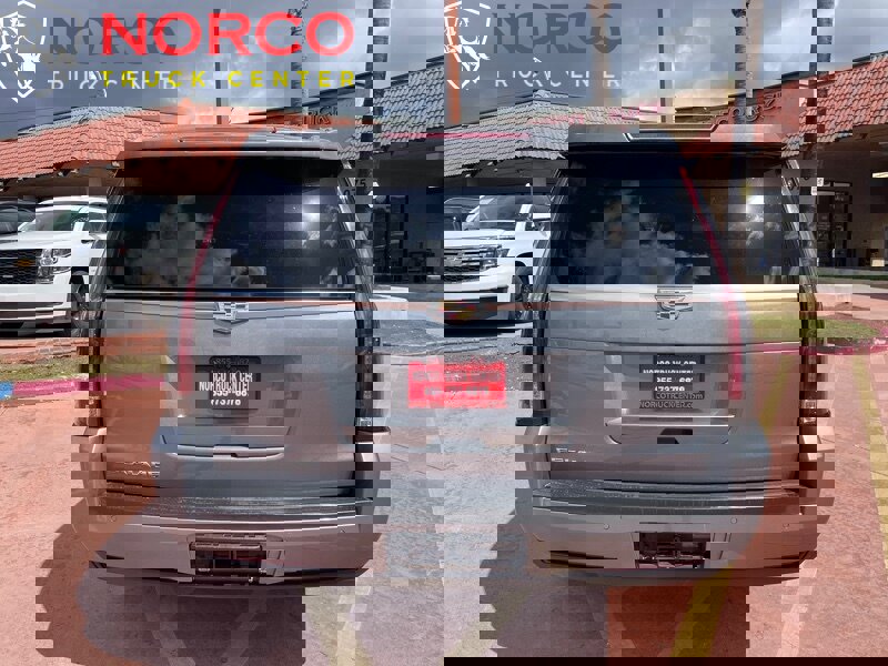 Used 2019 Cadillac Escalade ESV Luxury image 44