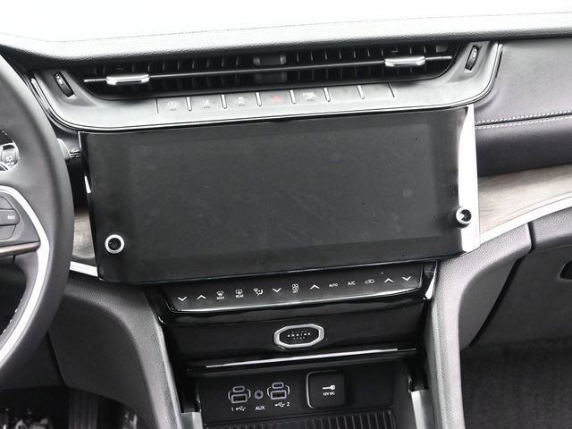 New 2026 Jeep Grand Cherokee L Laredo image 28