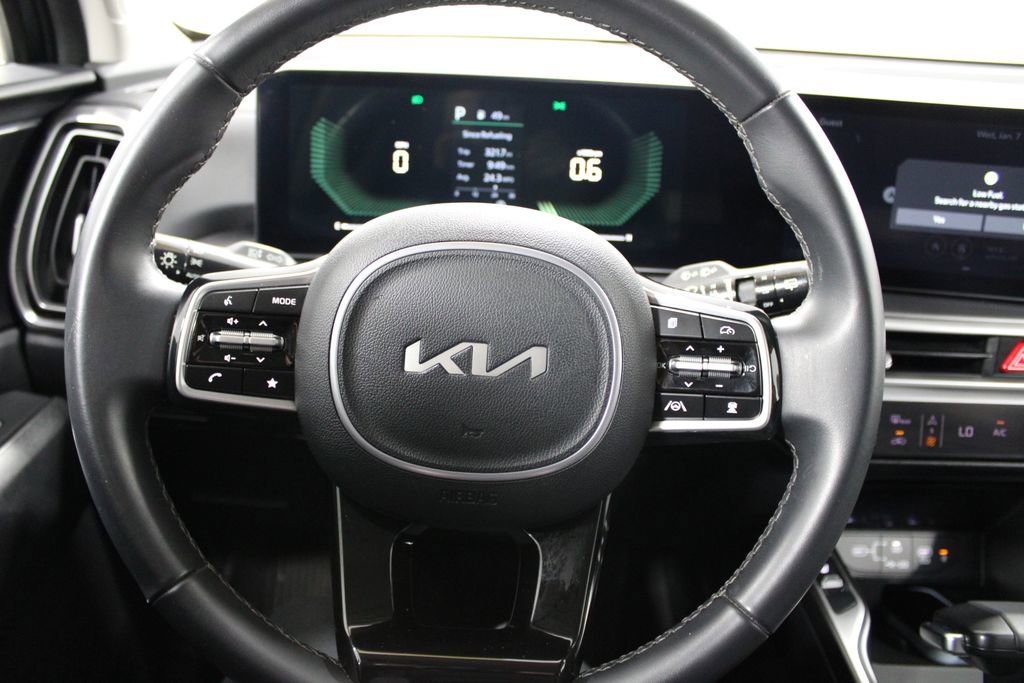 Used 2024 Kia Sorento S image 31