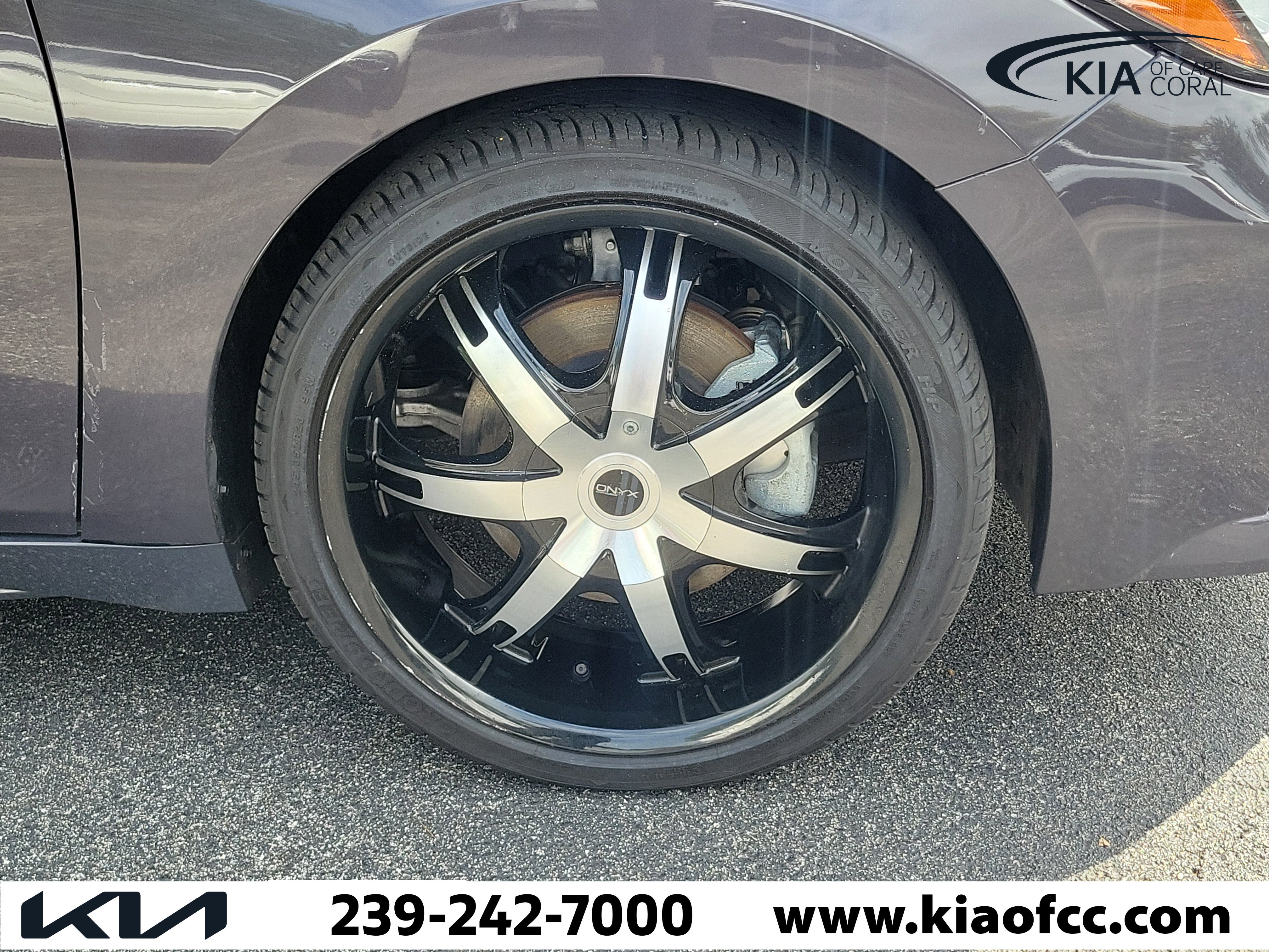 Used 2021 Nissan Maxima Platinum w/ 40th Anniversary Package FWD image 7