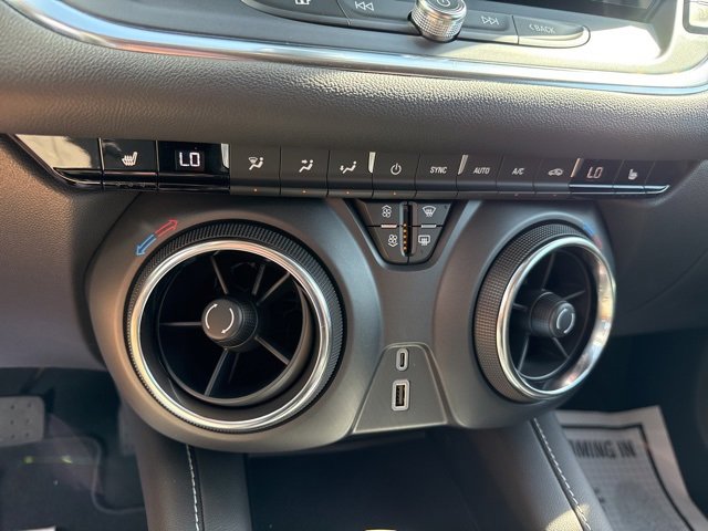 New 2025 Chevrolet Blazer LT w/ Midnight/Sport Edition image 15