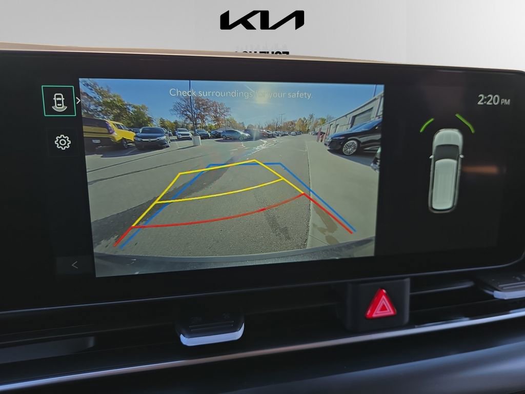 New 2026 Kia Carnival LX image 8