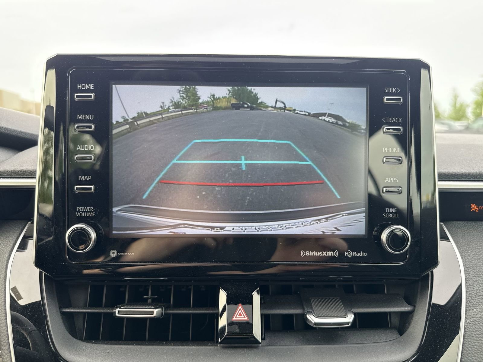 Used 2022 Toyota Corolla XSE FWD image 17
