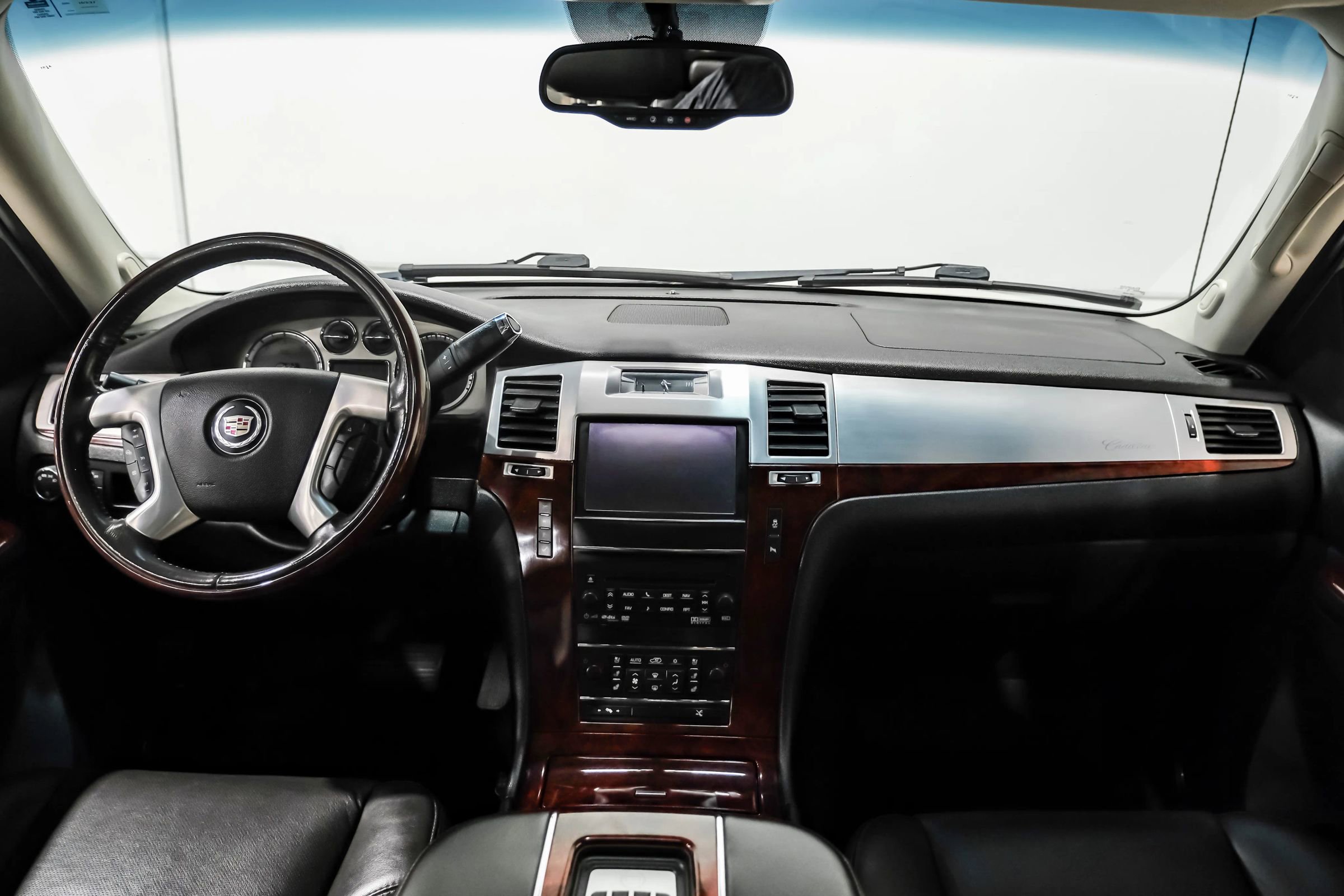 Used 2013 Cadillac Escalade EXT Premium AWD/4WD image 14