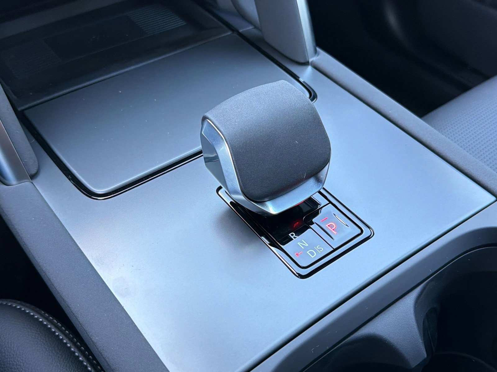 New 2026 Land Rover Discovery Sport Landmark image 26