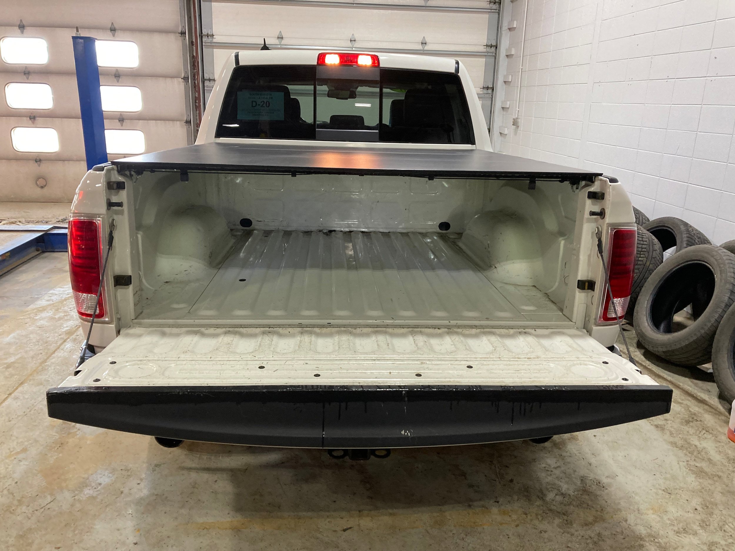Used 2018 RAM 1500 Laramie w/ Convenience Group AWD/4WD image 17